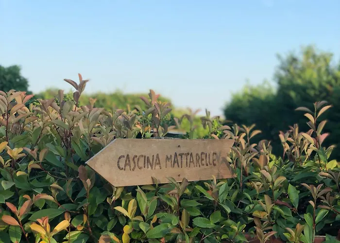 Cascina Mattarelle 4* 몬잠바노